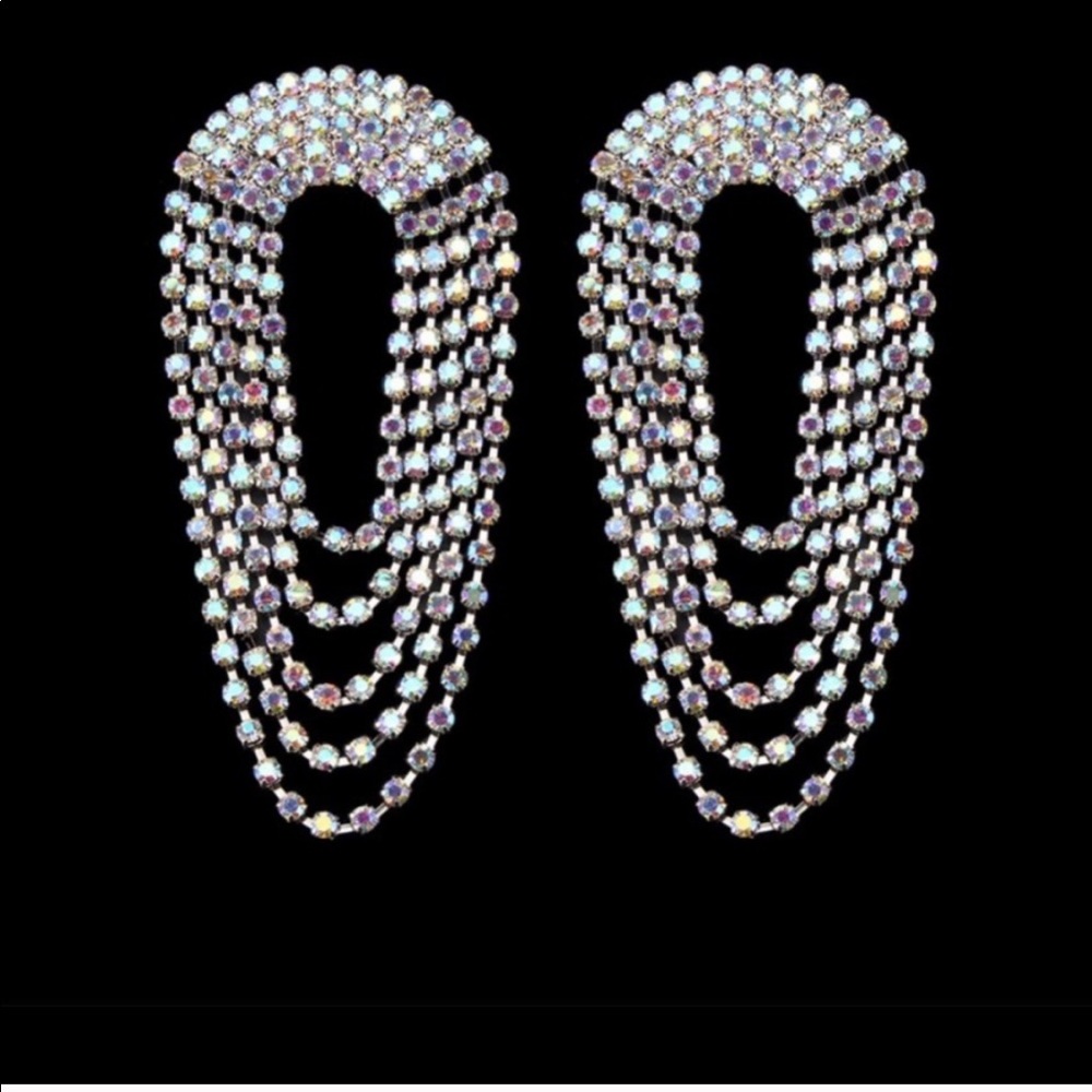 Rhinestone pendant earrings